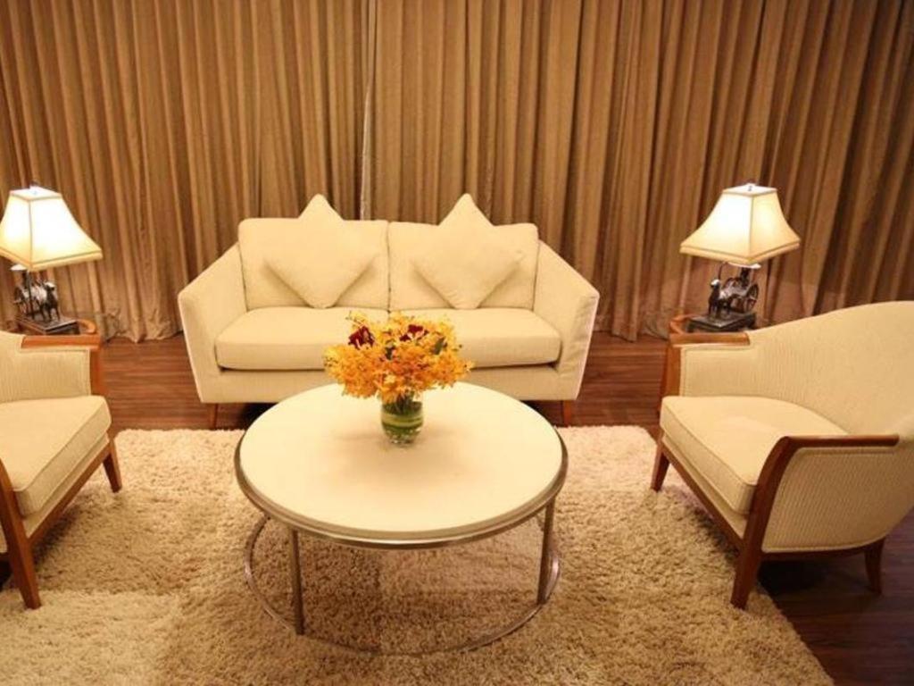 Plaza Sutera Biru Hotel Kuala Belait Dış mekan fotoğraf