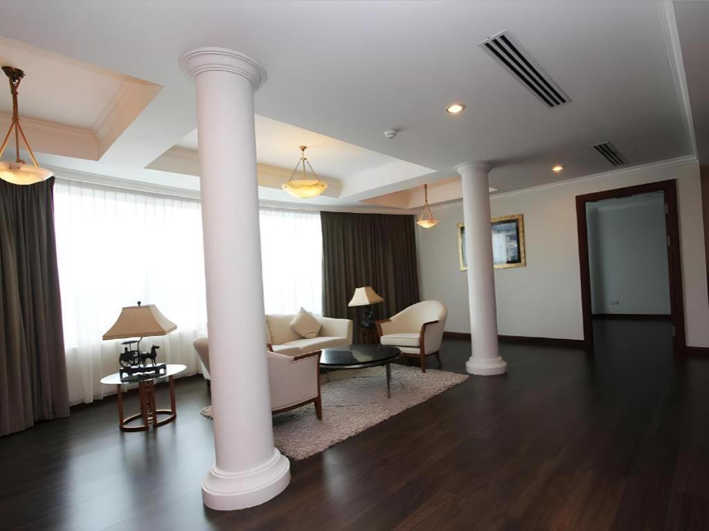 Plaza Sutera Biru Hotel Kuala Belait Dış mekan fotoğraf